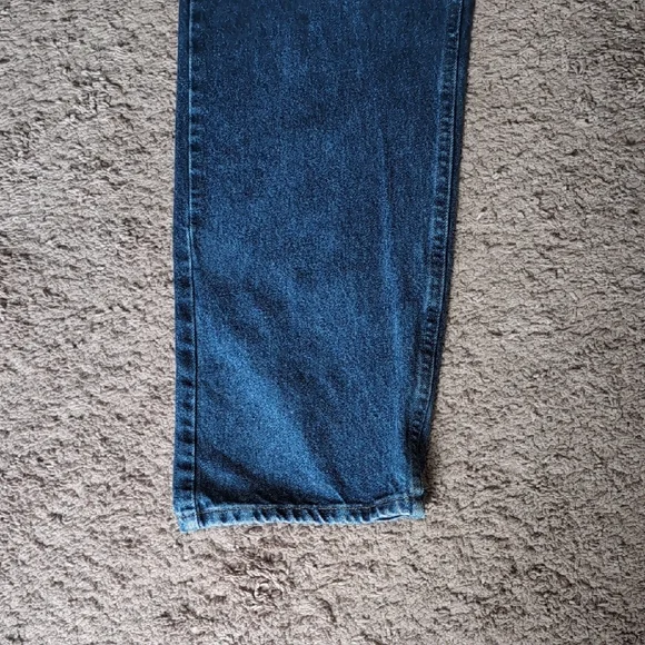 Wrangler Men's Deep Blue Relaxed Jeans - Picture 5 of 5